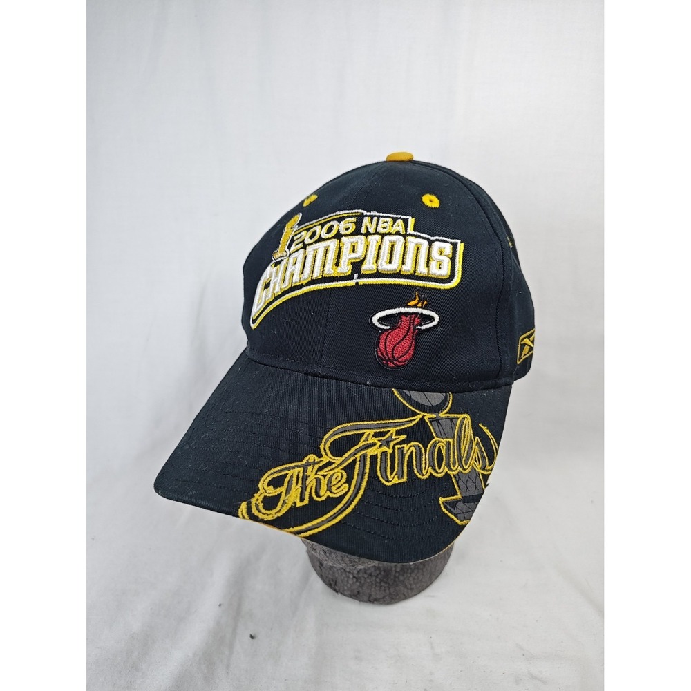 Vintage Miami Heat Hat Mens '06 Wade Champions Strapback Reebok Black NBA Finals